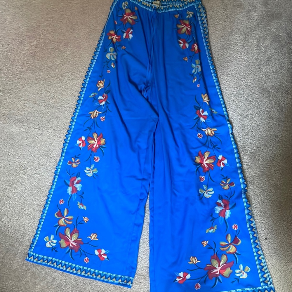 Flowy pants
